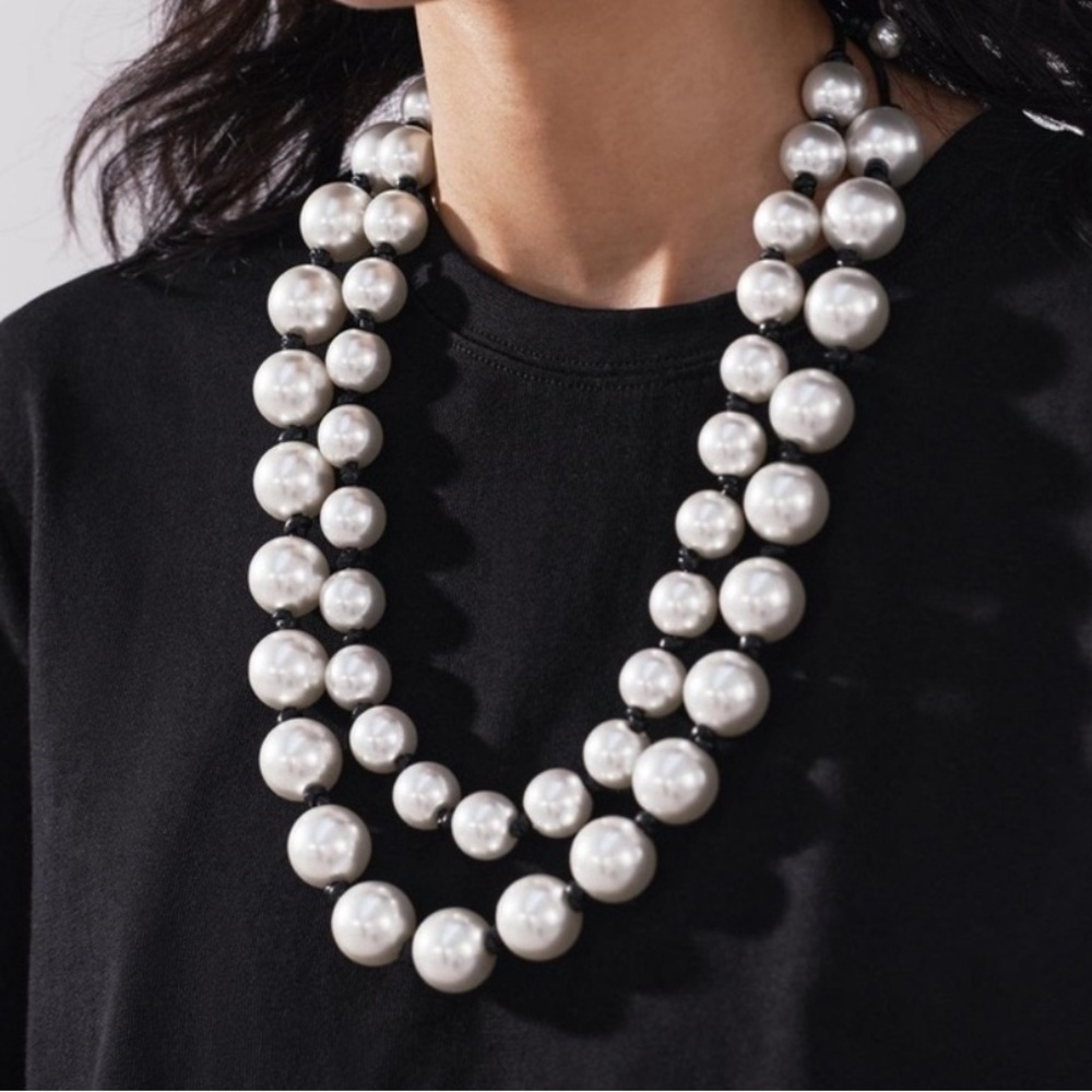 ZARA STUNNING 2-PACK PEARL NECKLACES W/FAUX LEATHER KNOT AND PEARL APPLIQUÉS🔥🔥🔥 - Picture 7 of 8